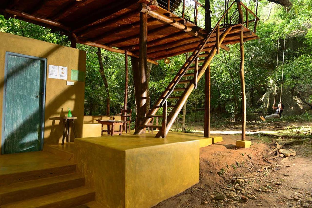Back Of Beyond - Pidurangala Villa Sigiriya Eksteriør billede